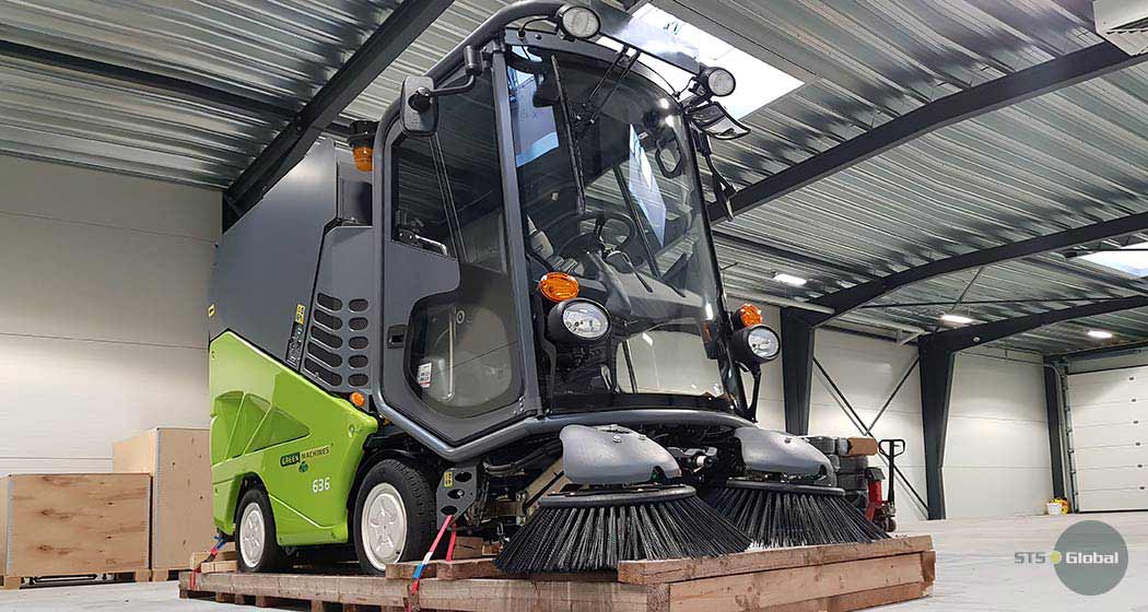 Green Machine 636 Air Sweeper picture 1