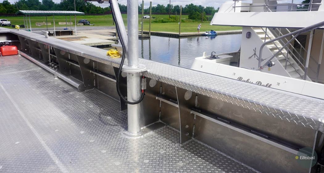 Picture of Heavy-duty aluminum landing craft deck